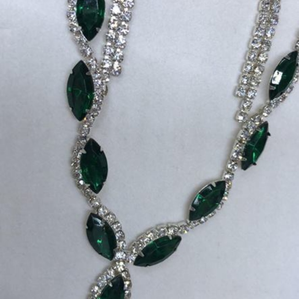 Emerald Necklace/Earring Set - Picture 2 of 2